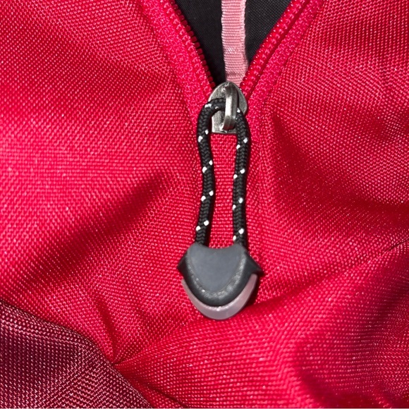 Nike Red and Black large backpack front vertical zipper pocket padded straps - Picture 11 of 15